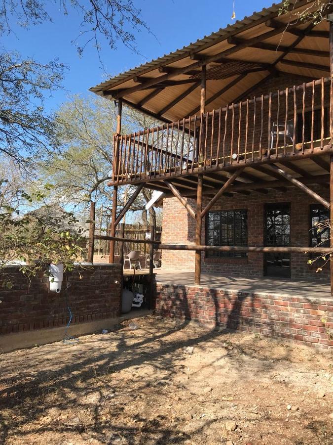 Kruger Wild Dog Inn Marloth Park Kültér fotó